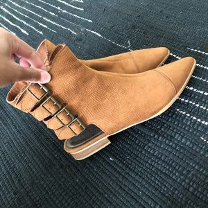 Coconuts by Matisse booties